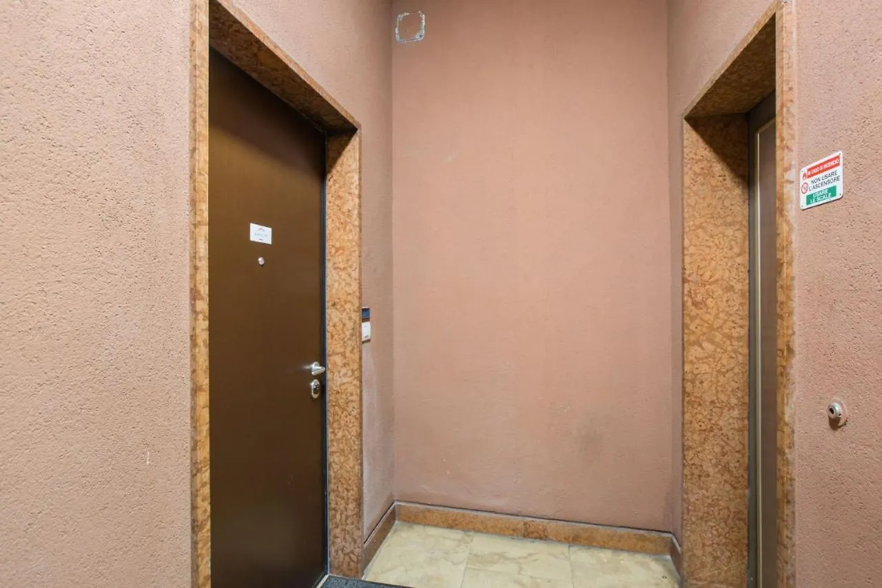 Easylife - Moderno Bilocale In Zona Porta Romana Milan Italy